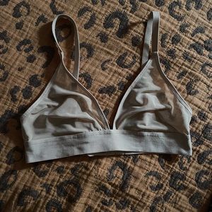 Negative Sieve triangle bra